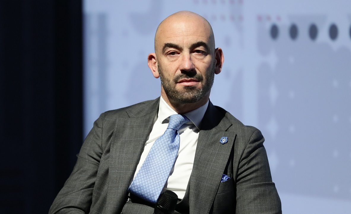 Covid, Bassetti: “Pandemia finita, non serve che Oms schiacci un bottone”