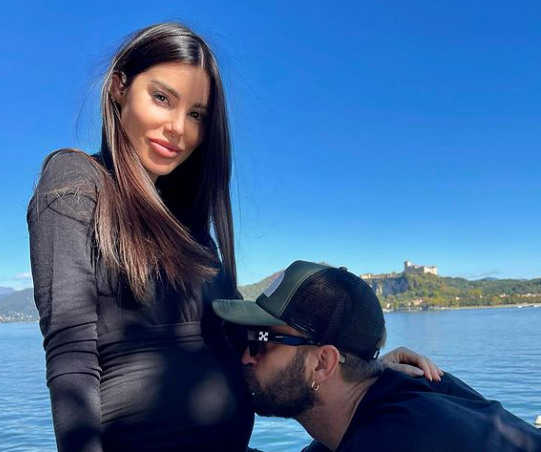 Bianca Atzei e Stefano Corti svelano il sesso del nascituro: sarà un maschietto