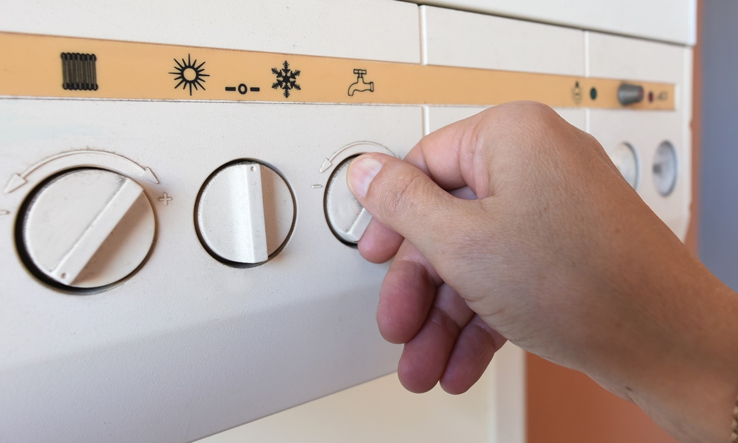 Caro bollette, caldaia o climatizzatore: ecco quale scegliere per risparmiare