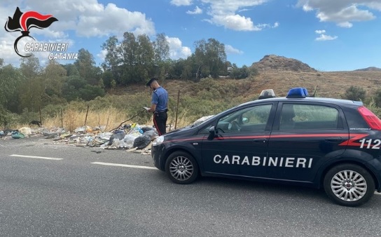 Brucia rifiuti a Misterbianco, 77enne sorpreso dai carabinieri