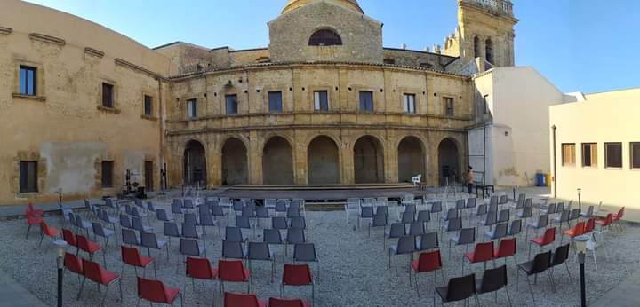 Le precisazioni del sindaco Brandara sul Centro sociale di Naro