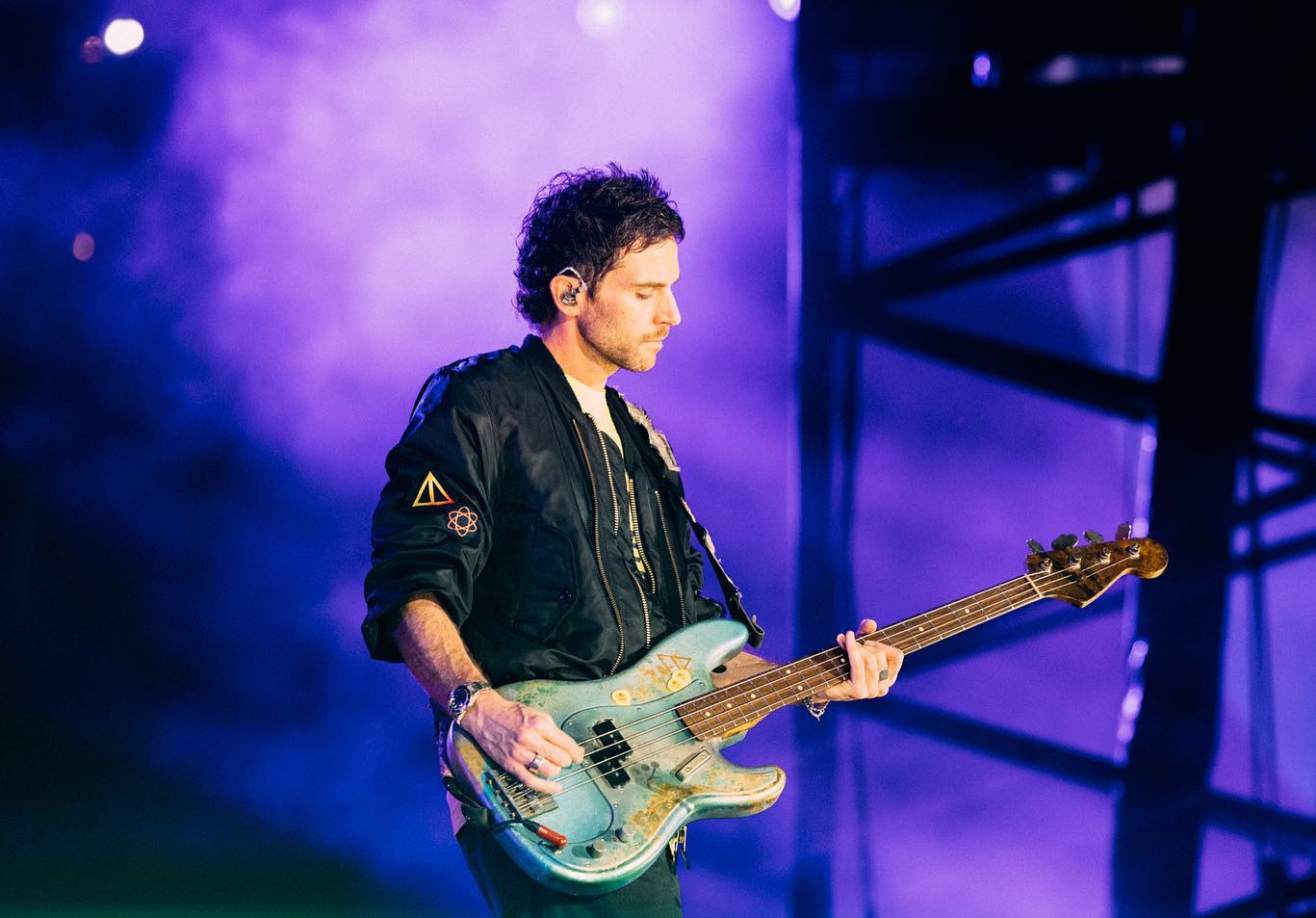 Fan dei Coldplay in ansia, infezione ai polmoni per Chris Martin