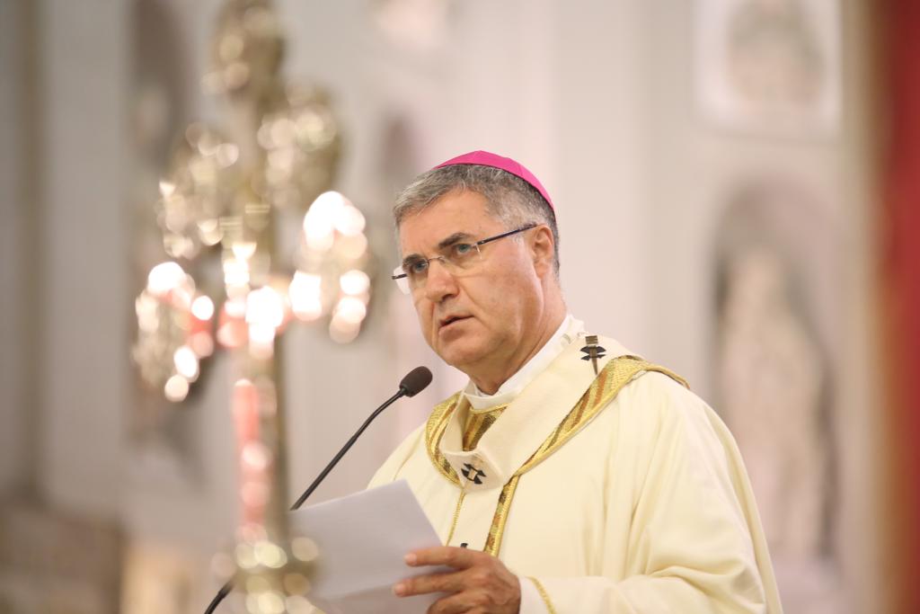 L’emergenza a Lampedusa, il commento aspro del vescovo Lorefice