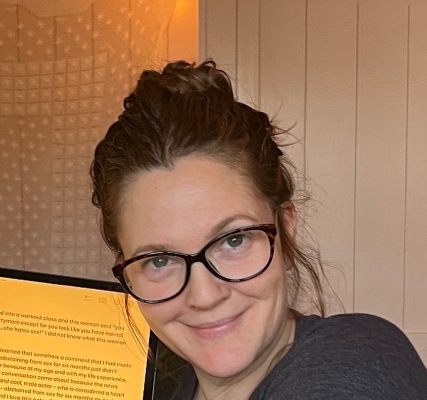 La confessione di Drew Barrymore: “Non faccio sesso da 6 anni, non è una priorità” La confessione di Drew Barrymore: “Non faccio sesso da 6 anni, non è una priorità”