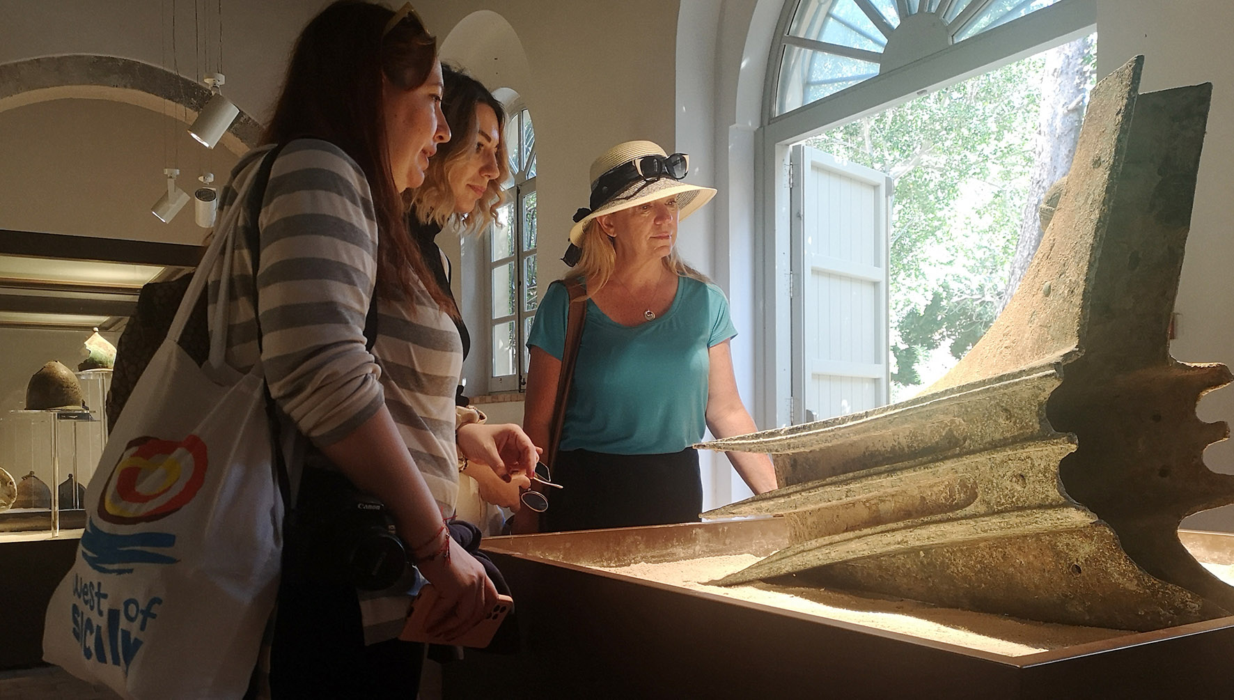 Galleria foto 'Dalla California in Sicilia, la blogger ucraina Krasov nei luoghi della famiglia Florio' - foto 7