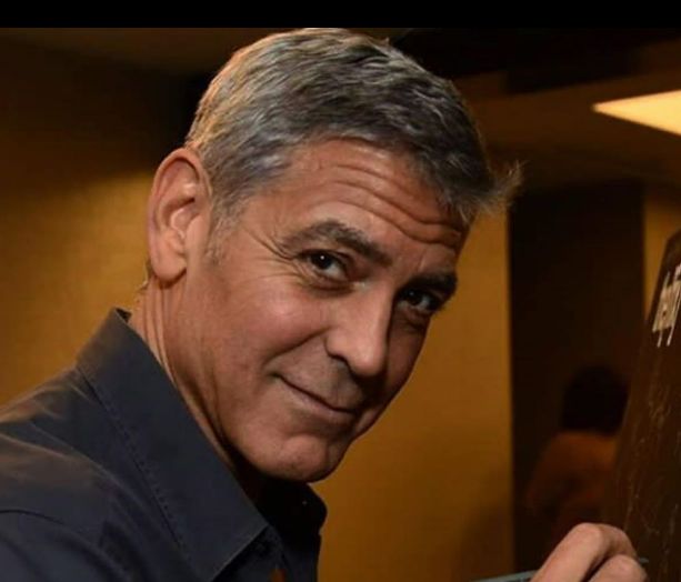 Incassi al cinema, la coppia Clooney-Roberts subito in testa con “Ticket to Paradise”