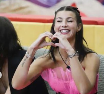 Ginevra Lamborghini squalificata dal Gf Vip, chi è l’ereditiera e l’ombra con la sorella Elettra Ginevra Lamborghini squalificata dal Gf Vip, chi è l’ereditiera e l’ombra con la sorella Elettra