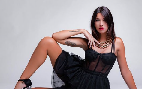 Ginevra Lamborghini squalificata dal Gf Vip, chi è l’ereditiera e l’ombra con la sorella Elettra Ginevra Lamborghini squalificata dal Gf Vip, chi è l’ereditiera e l’ombra con la sorella Elettra