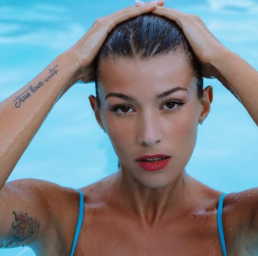 Ginevra Lamborghini squalificata dal Gf Vip, chi è l’ereditiera e l’ombra con la sorella Elettra Ginevra Lamborghini squalificata dal Gf Vip, chi è l’ereditiera e l’ombra con la sorella Elettra