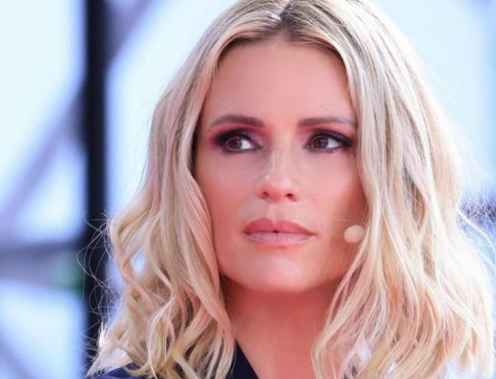 “Sesso con Eros da ex?”: la Hunziker senza peli sulla lingua da Pio e Amedeo