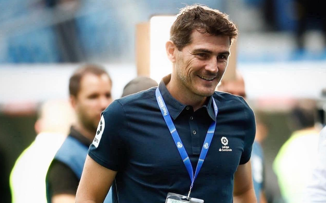 Coming out del portiere spagnolo Iker Casillas: “Sono gay, spero mi rispettiate”