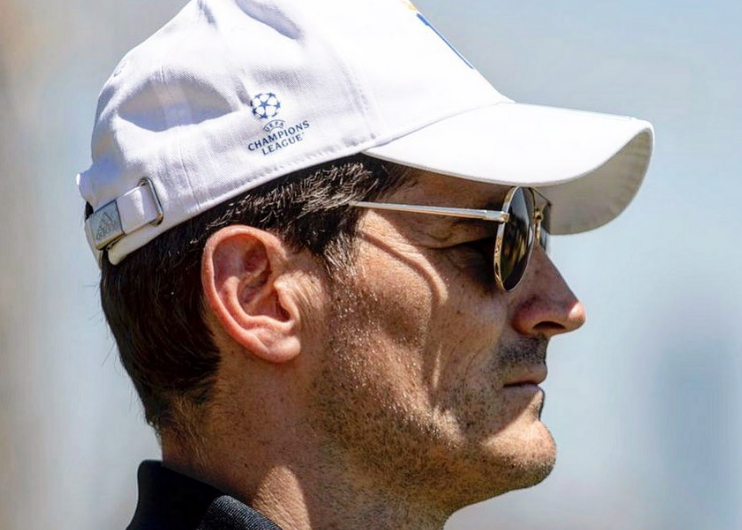 Coming out del portiere spagnolo Iker Casillas: “Sono gay, spero mi rispettiate”