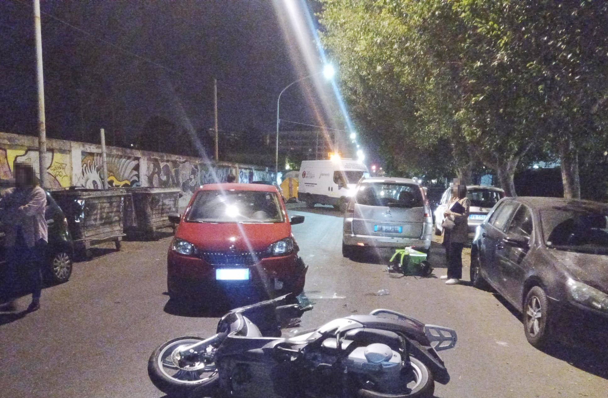 Incidente auto-moto in via Uditore: Rider in ospedale