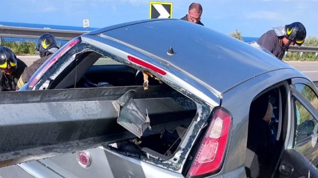 Auto trafitta dal guard rail, dopo 5 giorni muore anche la sorella di Carlo Tripodo