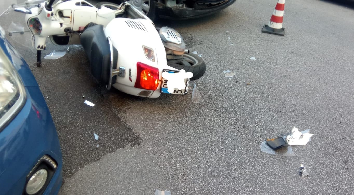 Quattro incidenti in poche ore: feriti e traffico in tilt a Palermo – Foto