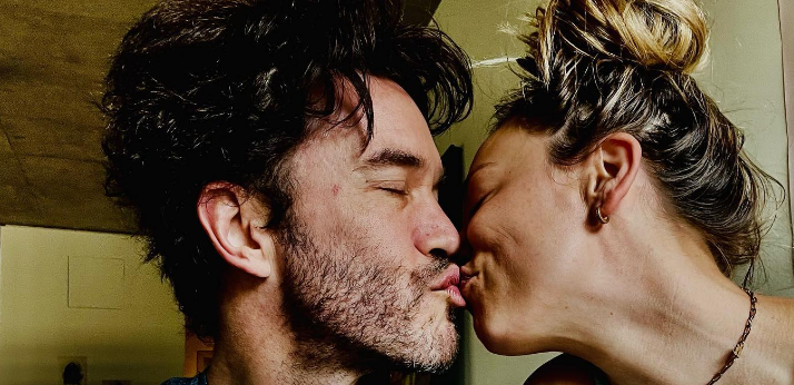 Kaley Cuoco incinta, la star di “The Big Bang Theory” in attesa del primo figlio