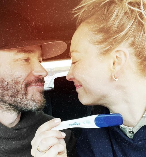 Kaley Cuoco incinta, la star di “The Big Bang Theory” in attesa del primo figlio