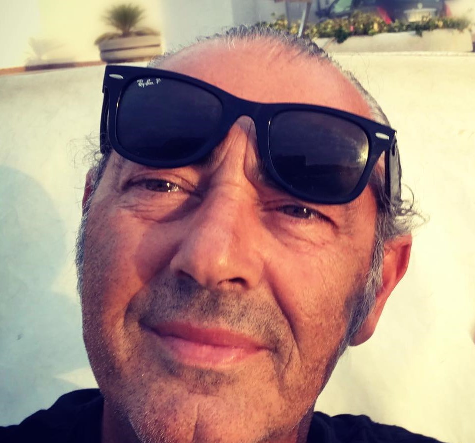 Da Farfallina a Mare Mare, Luca Carboni compie 60 anni: cantautore bolognese doc Da Farfallina a Mare Mare, Luca Carboni compie 60 anni: cantautore bolognese doc