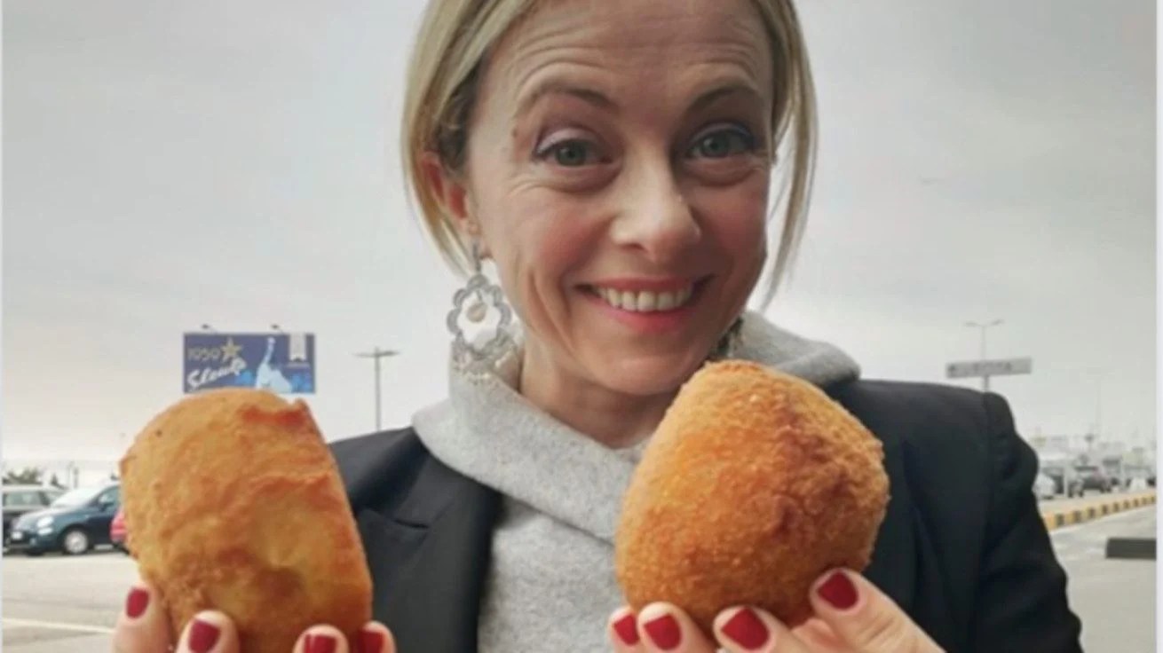 Meloni e “Il signor presidente”, arriva il post ironico di un’arancineria di Palermo