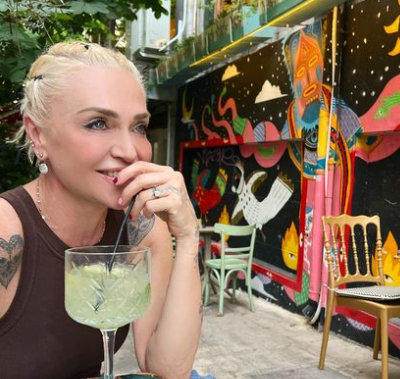 Paola Barale e la sua vita sentimentale: “Sono single, il sesso non manca” Paola Barale e la sua vita sentimentale: “Sono single, il sesso non manca”