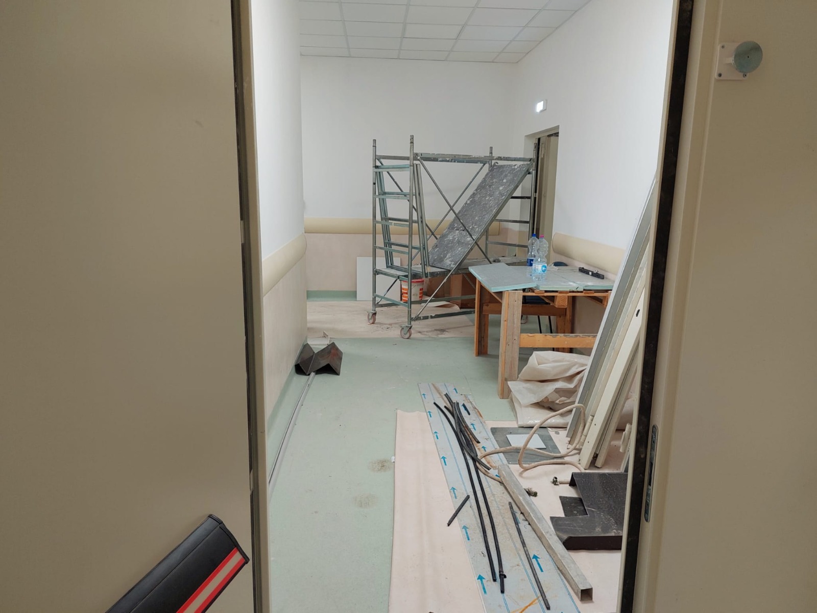 Sanità. Cracolici visita con il rettore Midiri i padiglioni del Policlinico di Palermo “in attesa di consegna”. Le foto