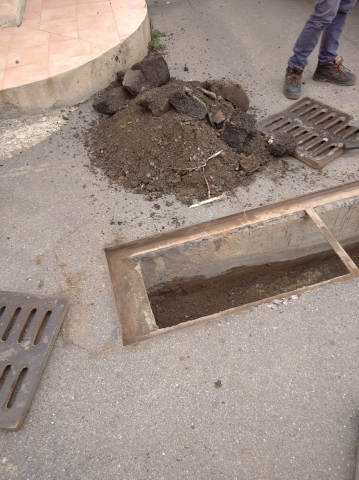 Giarre, proseguono i lavori di bonifica delle caditoie