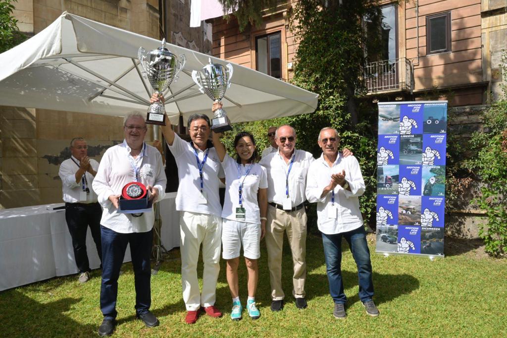 Si è concluso il Raid dell’Etna: vince coppia giapponese a bordo della Lancia Aprilia del ’37