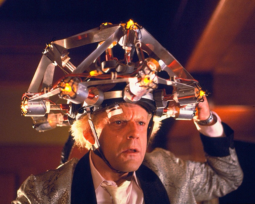 Il 21 ottobre è Il giorno di Ritorno al Futuro: 33 anni fa Marty e Doc volavano nel 2015 Il 21 ottobre è Il giorno di Ritorno al Futuro: 33 anni fa Marty e Doc volavano nel 2015