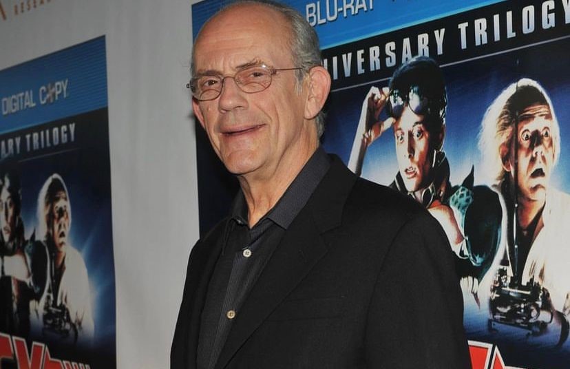 “Ritorno al futuro”… 40 anni dopo. Michael J Fox e Christopher Lloyd insieme commuovono i fan “Ritorno al futuro”… 40 anni dopo. Michael J Fox e Christopher Lloyd insieme commuovono i fan