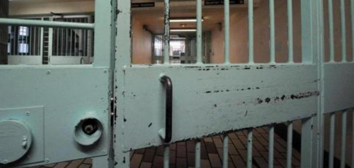 Carceri: Antigone “2.392 donne in cella, 4,2% della popolazione detenuta, 12 al 41 bis”