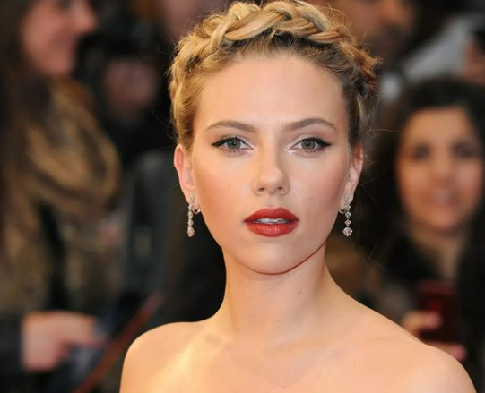 Scarlett Johansson: “Sono stata ipersessualizzata, ho temuto che la carriera potesse finire”