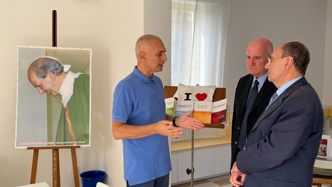 Palermo, raid nella piazza dedicata al Beato Puglisi. Schifani: “Un dovere essere presenti in questo luogo di legalità”