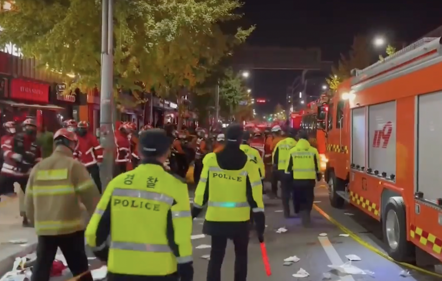 Strage di Halloween a Seul, almeno 150 i ragazzi morti e 350 scomparsi: la calca, il panico e poi l’inferno