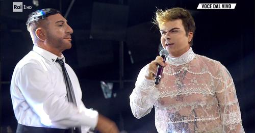 Ascolti tv, pareggio tra “Viola come il mare” e “Tale e quale show” Ascolti tv, pareggio tra “Viola come il mare” e “Tale e quale show”