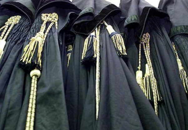 Giustizia, avvocati: “Ritardi e malfunzionamenti, subito piattaforma unica telematica”