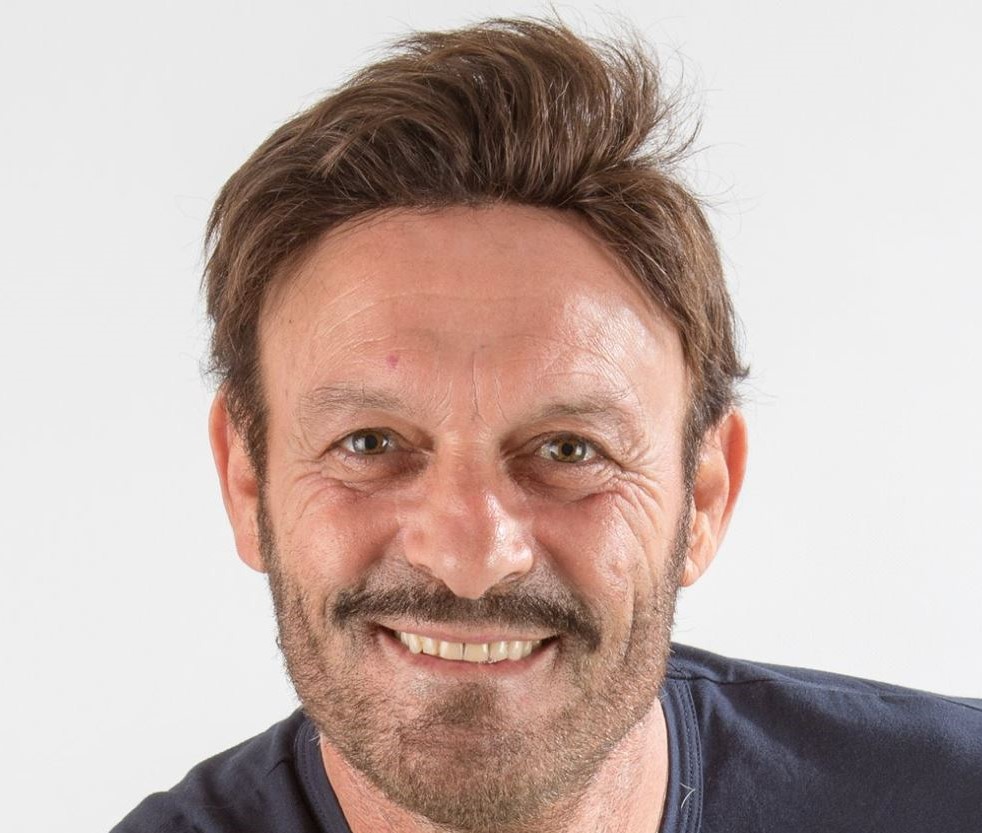 Pechino Express, Totò Schillaci e la moglie tra i protagonisti del viaggio fra India e Cambogia