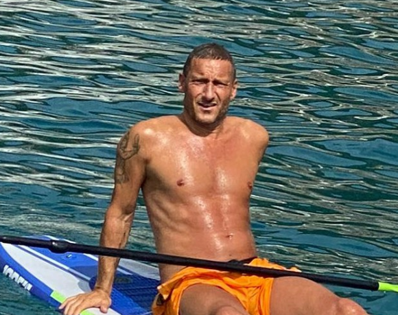 Totti e Ilary, ecco il primo atto del giudice nella guerra per borse e Rolex