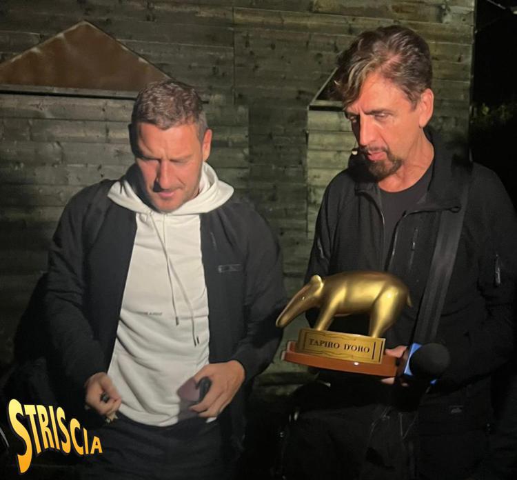 Totti e Ilary, ecco il primo atto del giudice nella guerra per borse e Rolex