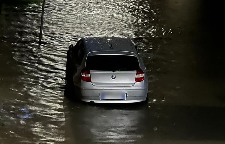 Maltempo: allagamenti e scuole chiuse, le immagini terribili da Trapani e provincia