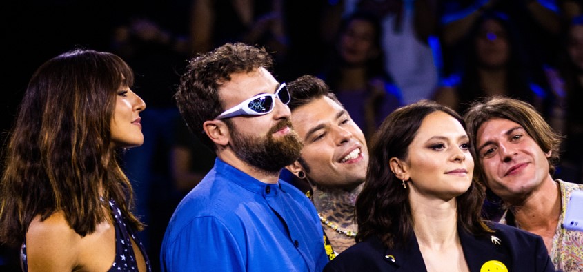 X Factor 2022, live al via: 12 concorrenti in gara, ospiti Elisa e Dardust