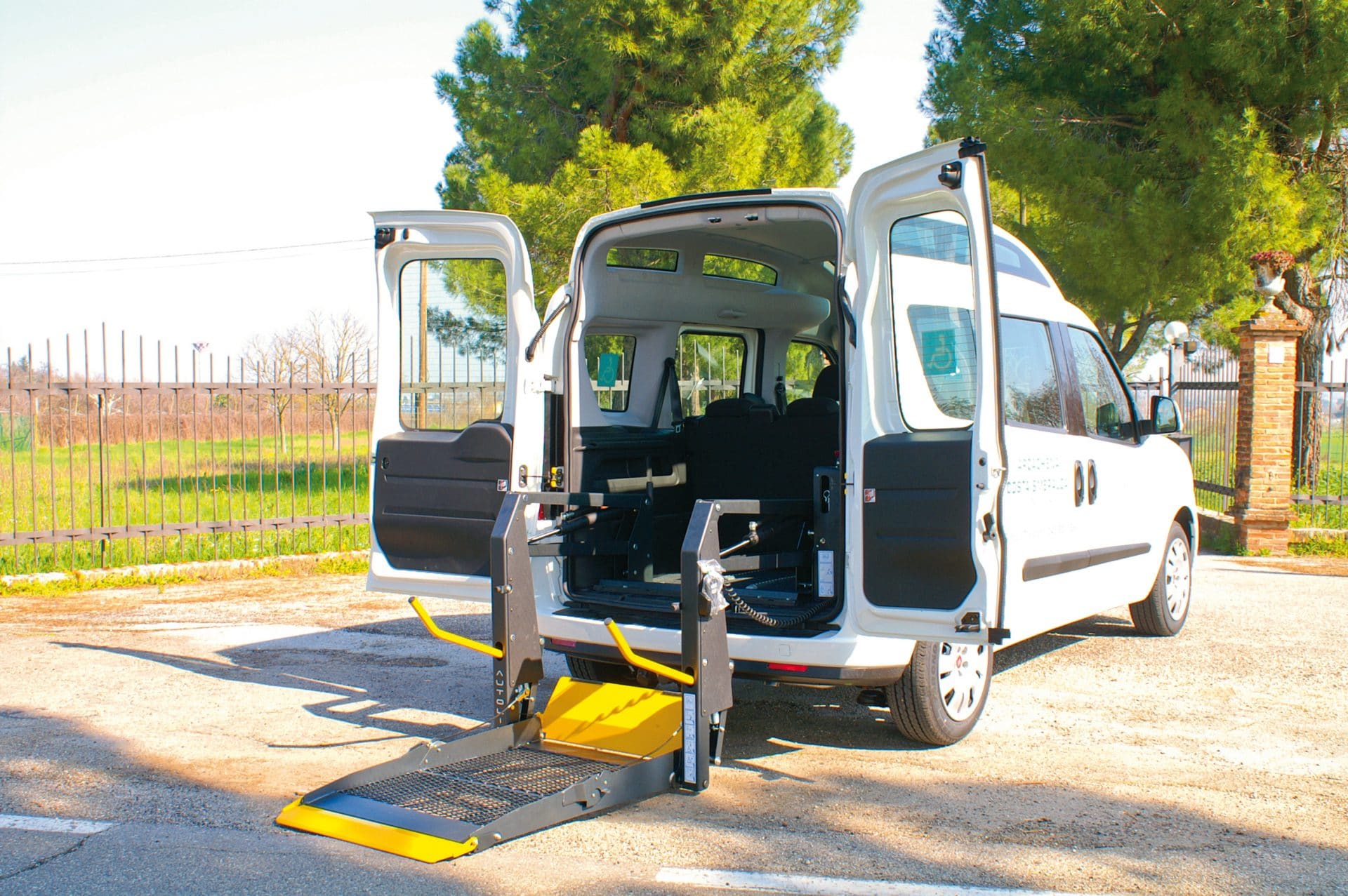 Trasporto disabili a Gela, in Consiglio ecco il via libera al regolamento