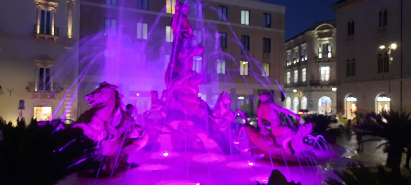 Siracusa, la fontana di Diana si rifà il look: le foto