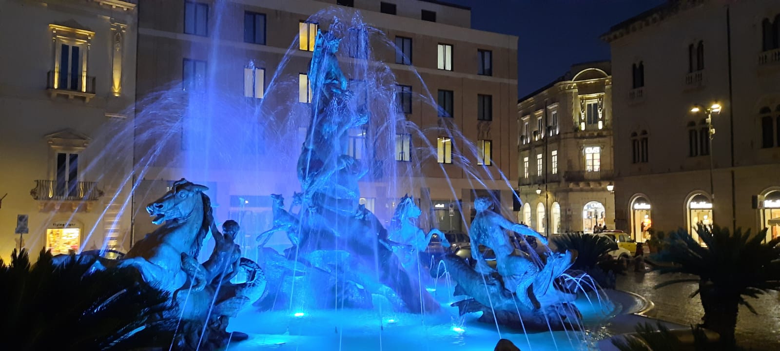 Siracusa, la fontana di Diana si rifà il look: le foto