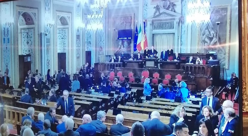 Ars, test antidroga ai parlamentari: esame del capello su base volontaria