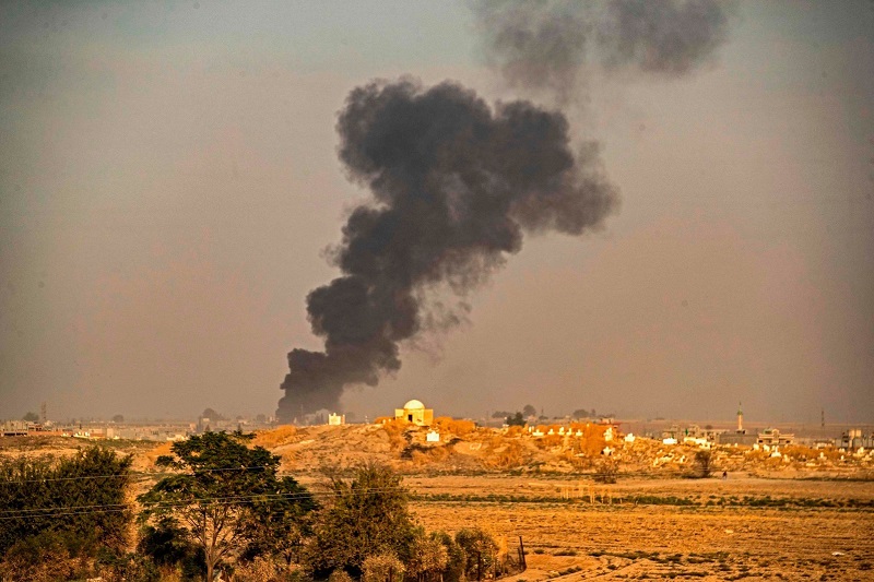 Turchia: raid aerei contro obiettivi curdi in Iraq e Siria, decine di morti