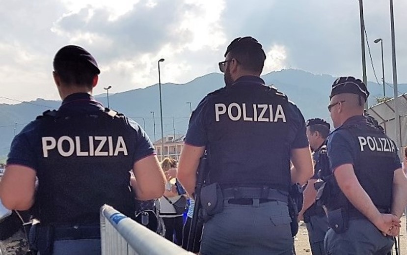 “Imboscata” alla squadra ospite, pietre e colpi di mazza vicino allo stadio: 9 provvedimenti DASPO
