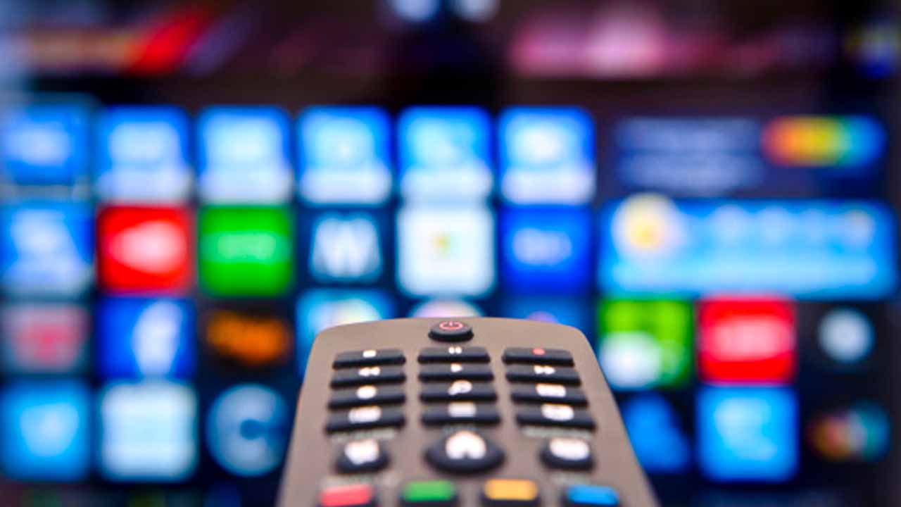Switch off digitale terrestre in Sicilia, da domani solo canali HD: cosa fare se la tv non funziona