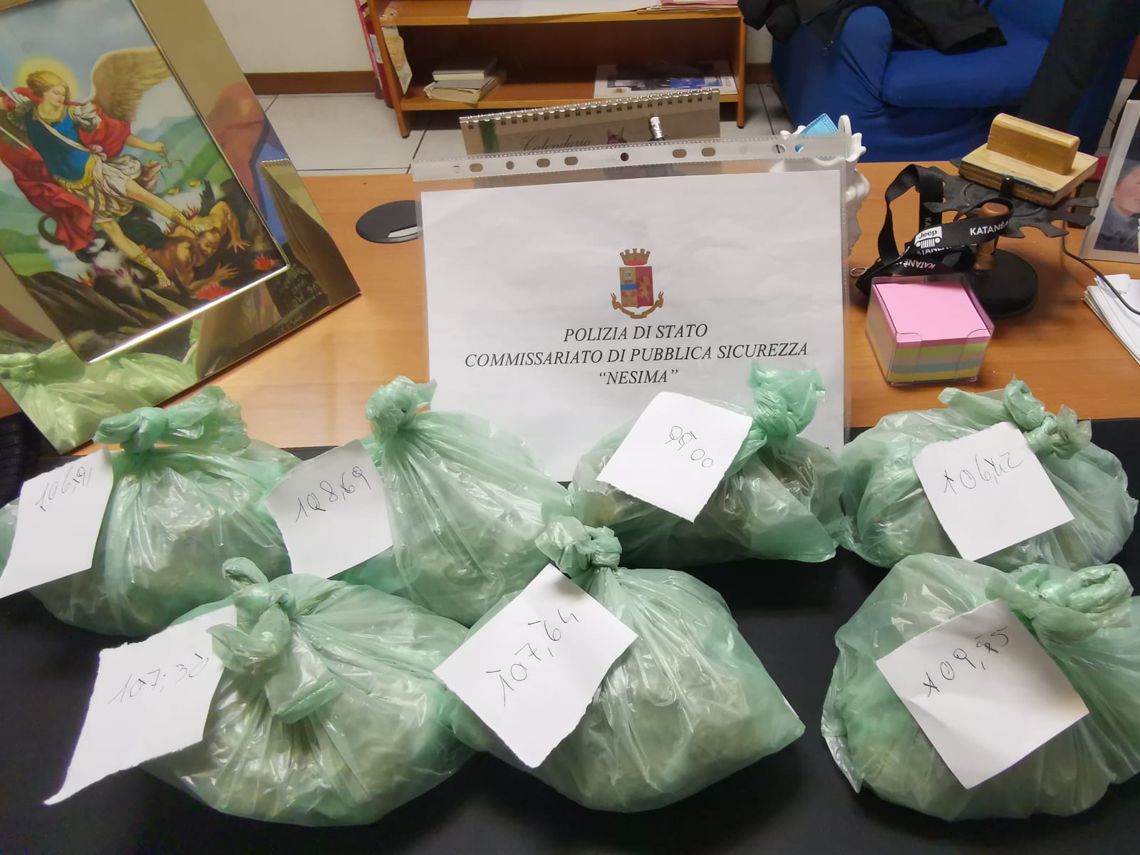 Galleria foto 'Spaccio in via Capo Passero: scattano arresti e controlli, il bilancio' - foto 1