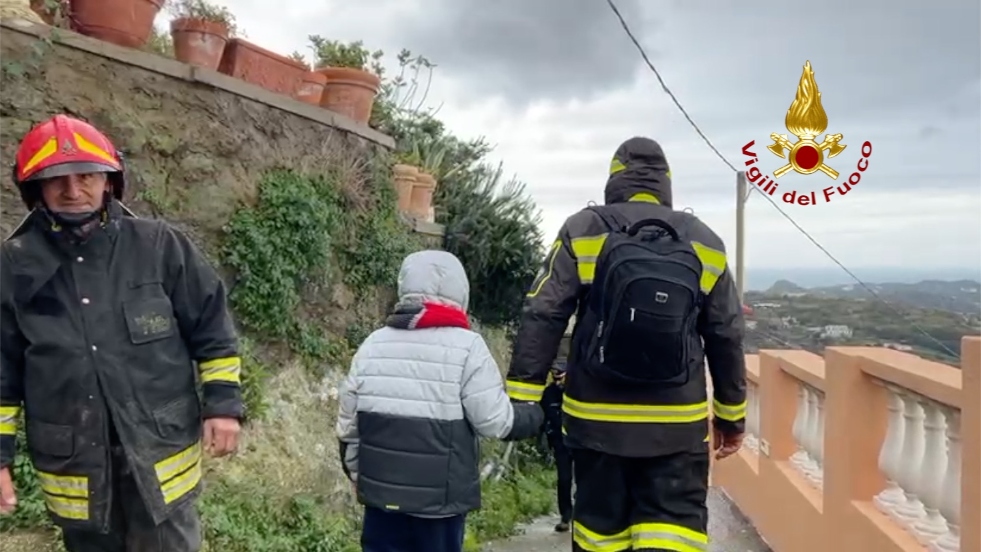 Ischia, 7 vittime accertate (anche un neonato) e continuano i soccorsi – FOTO e VIDEO