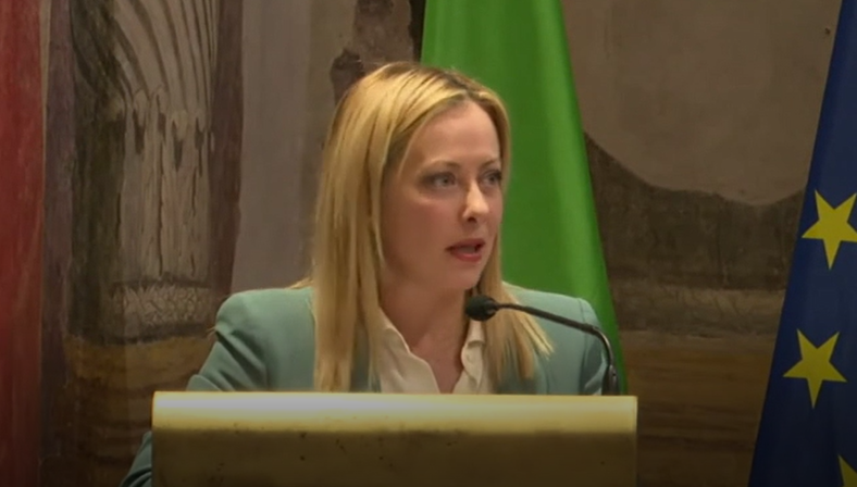 Meloni su femminicidi e violenza contro le donne: “Su questi temi non esistono squadre”